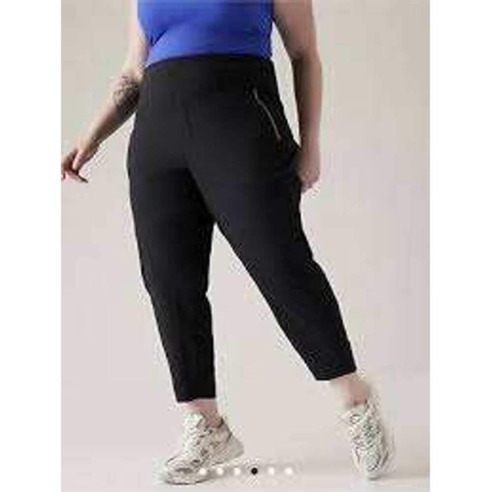 Athleta Trekkie North Joggers In Black Size 18